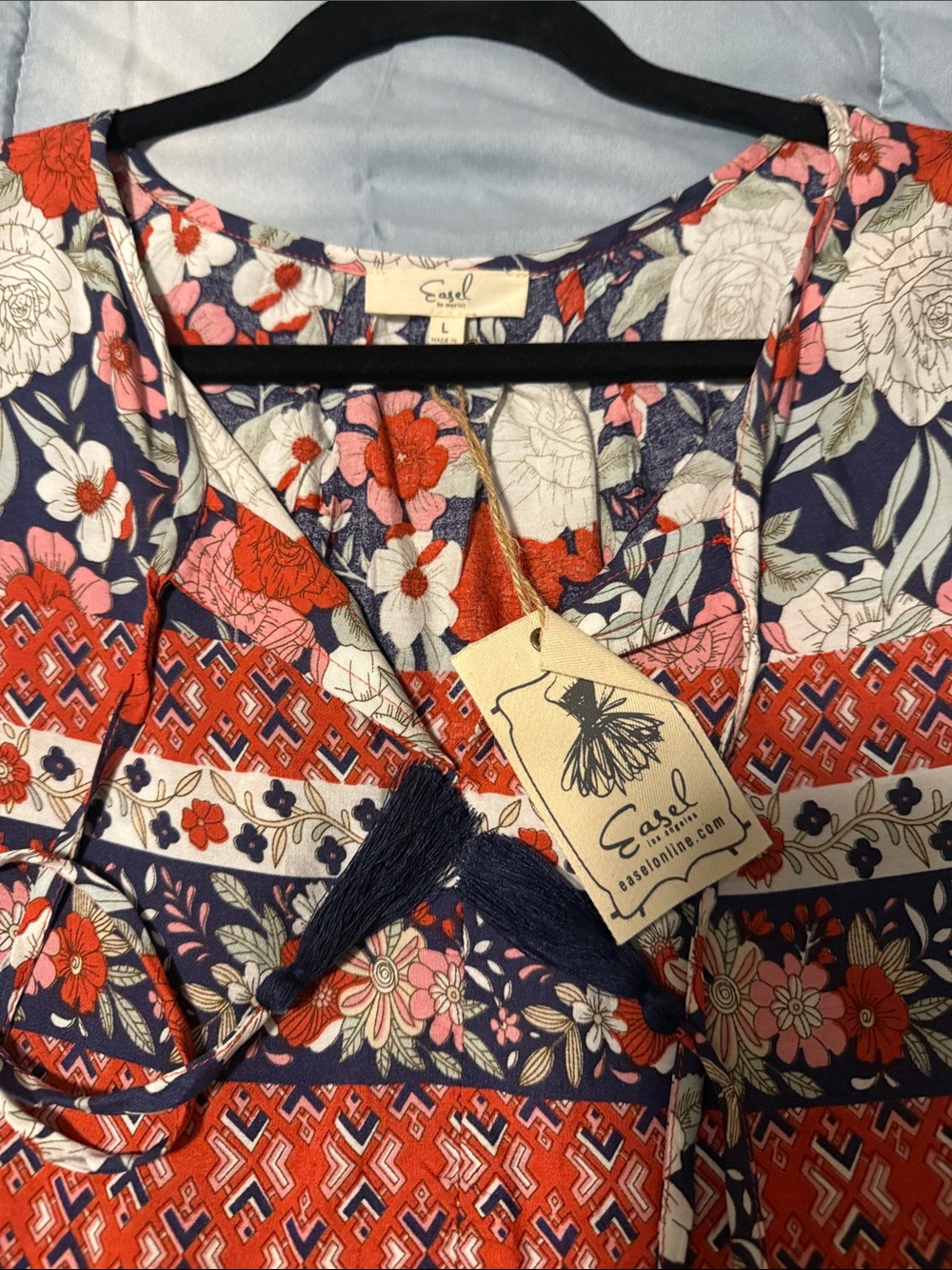 Women's Navy Floral Top with Red and White Accents - Picture 5 of 7